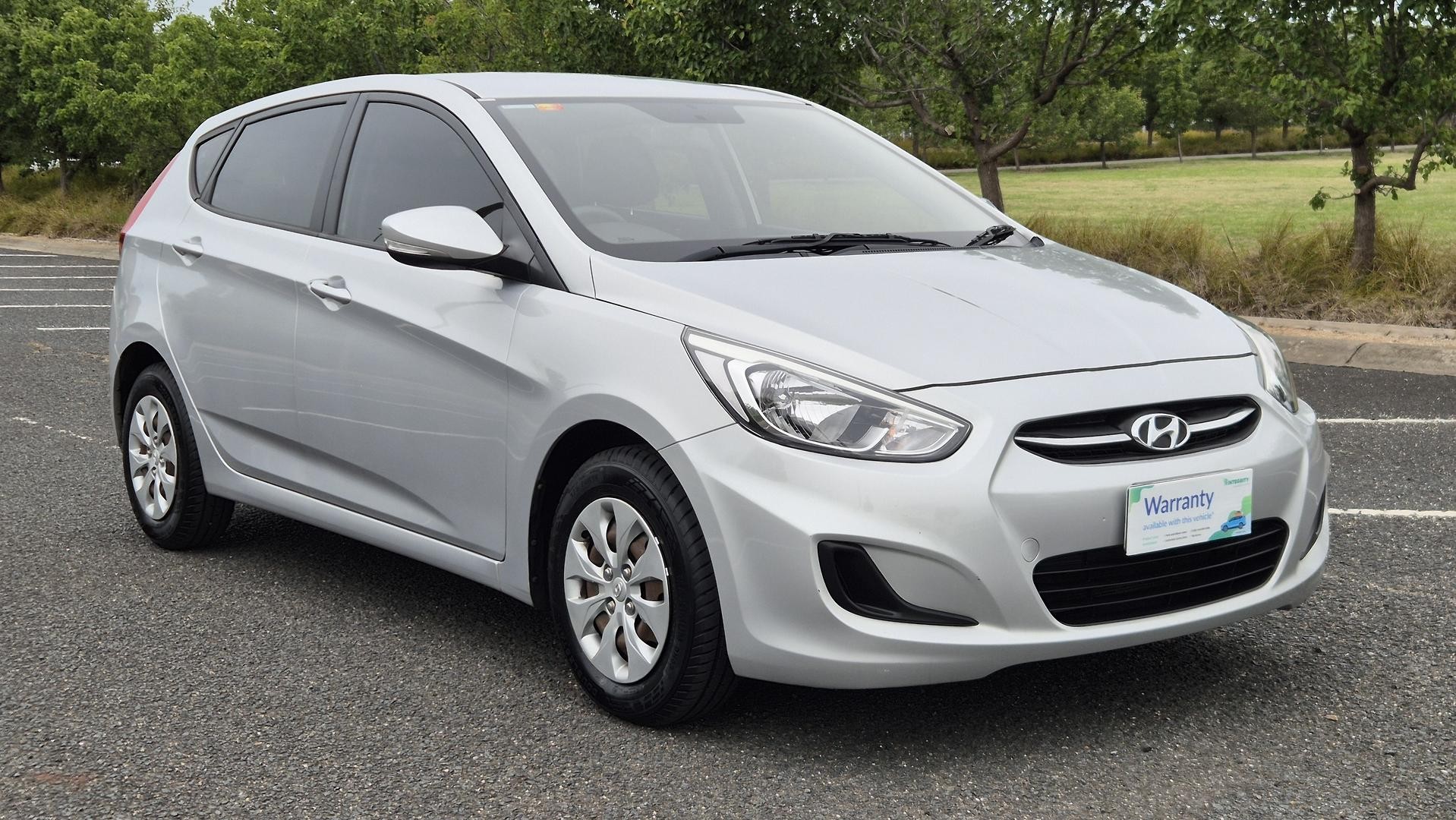 Hyundai Accent image 2