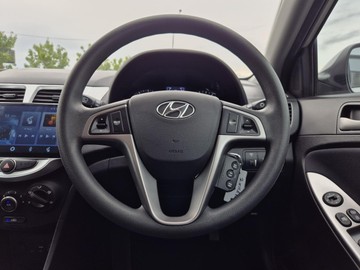 https://dvg-vehicle-assets.s3.amazonaws.com/W012583/7xg8zl86y3aw6c082okcpdm7r.jpg
