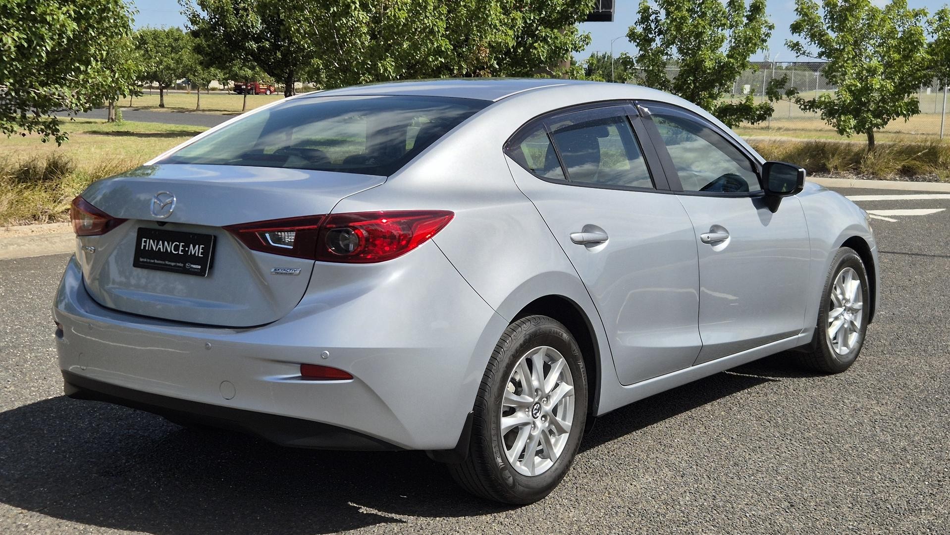 Mazda 3 image 4