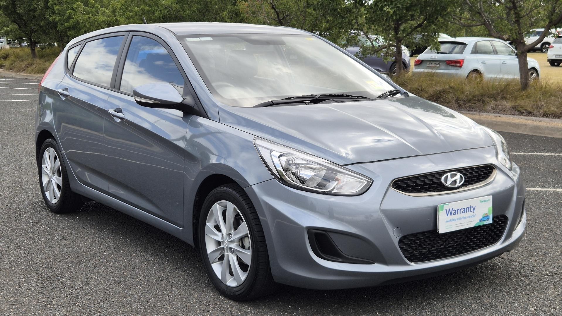 Hyundai Accent image 2