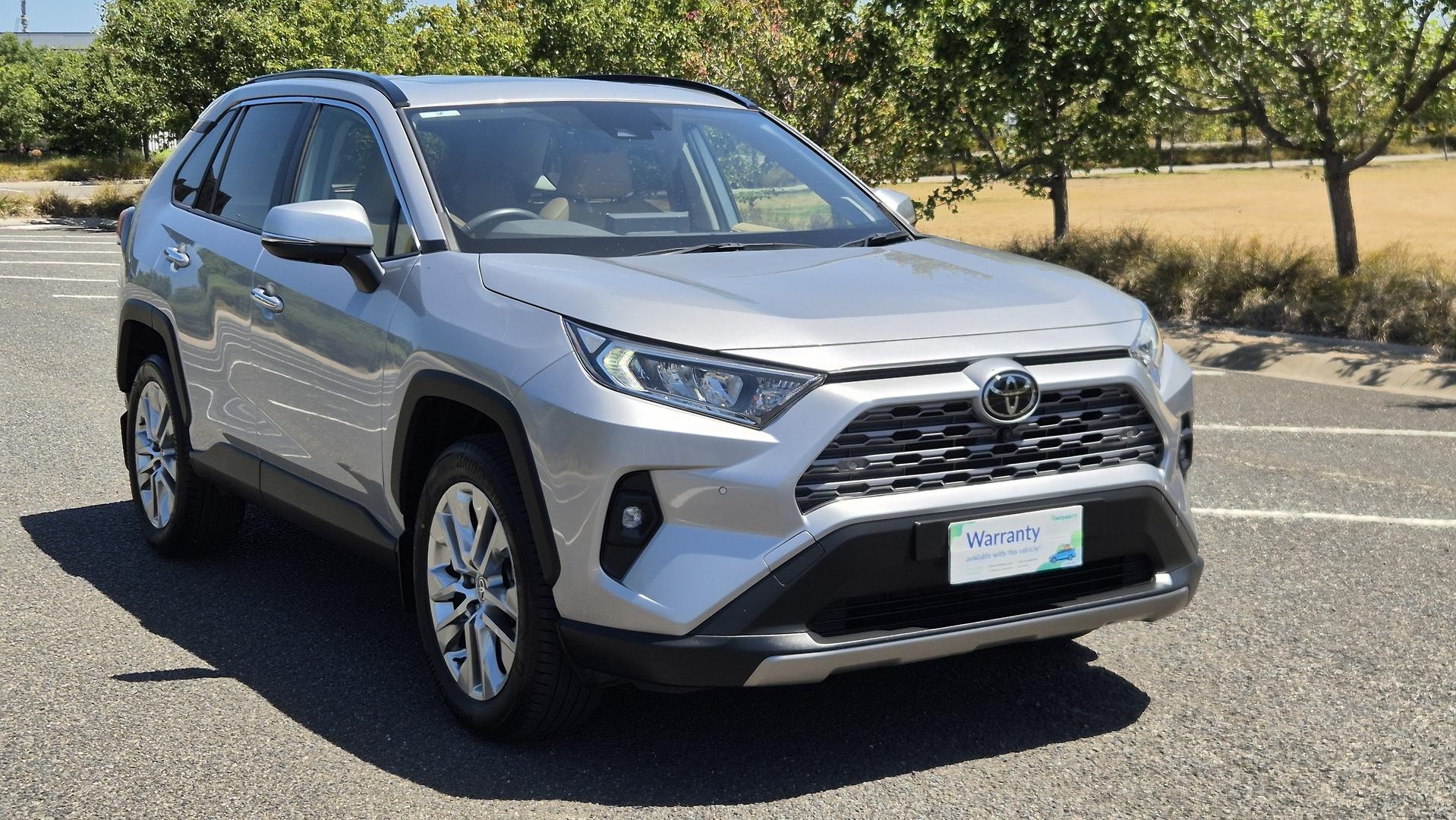 Toyota Rav4 image 2