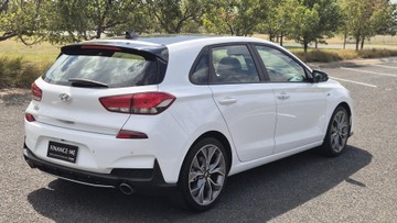 https://dvg-vehicle-assets.s3.amazonaws.com/W012833/678rcxq0lhp534aptfnrkl652.jpg