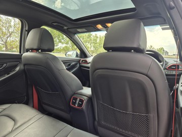 https://dvg-vehicle-assets.s3.amazonaws.com/W012833/dzmjkh5x3jlxicxr4fkteipnm.jpg