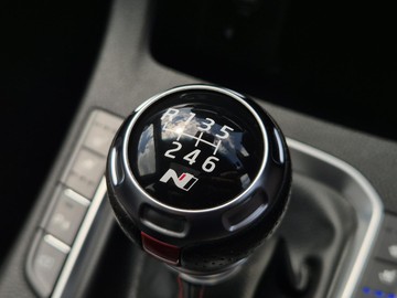 https://dvg-vehicle-assets.s3.amazonaws.com/W012833/elkbbbhiqy4sehqnqlei6latf.jpg