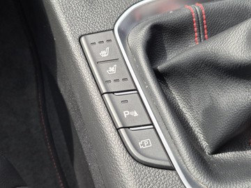 https://dvg-vehicle-assets.s3.amazonaws.com/W012833/kz7dpq06brplzmpc06vjsjx0.jpg