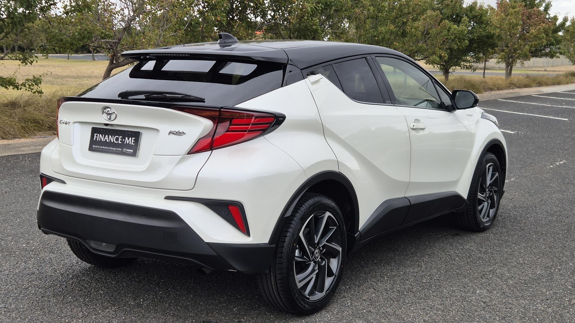 Toyota C-hr image 4