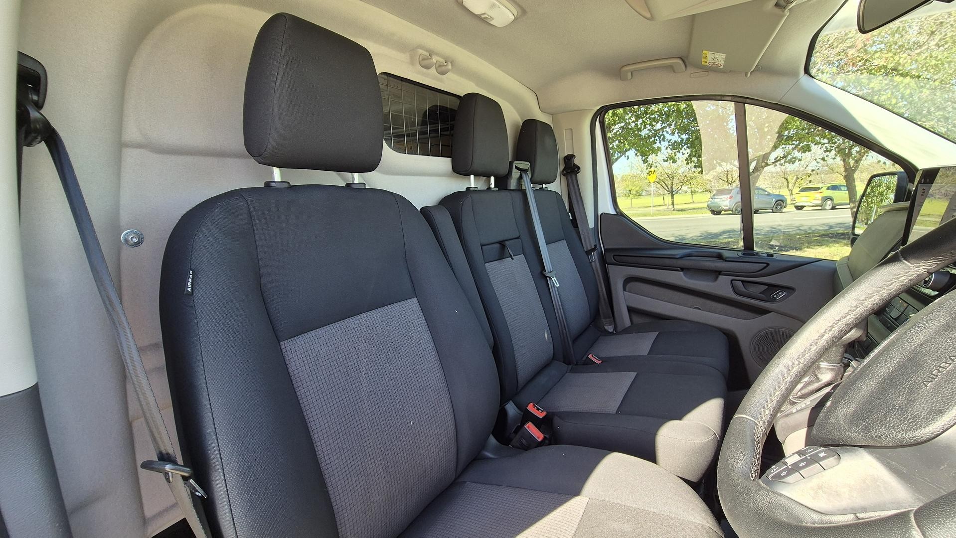 Ford Transit Custom image 3