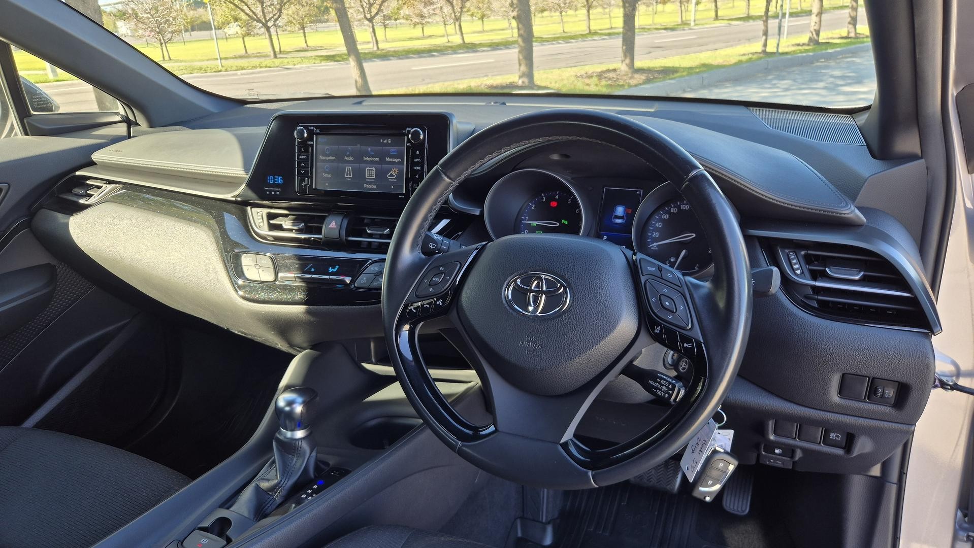 Toyota C-hr image 2