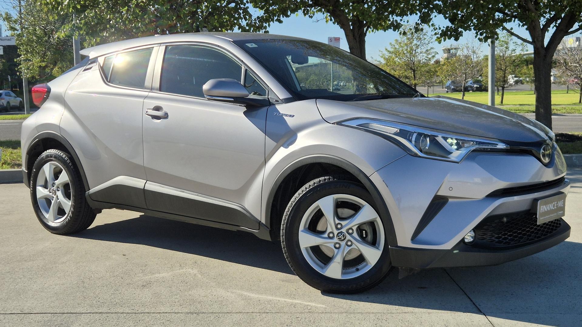 Toyota C-hr image 1