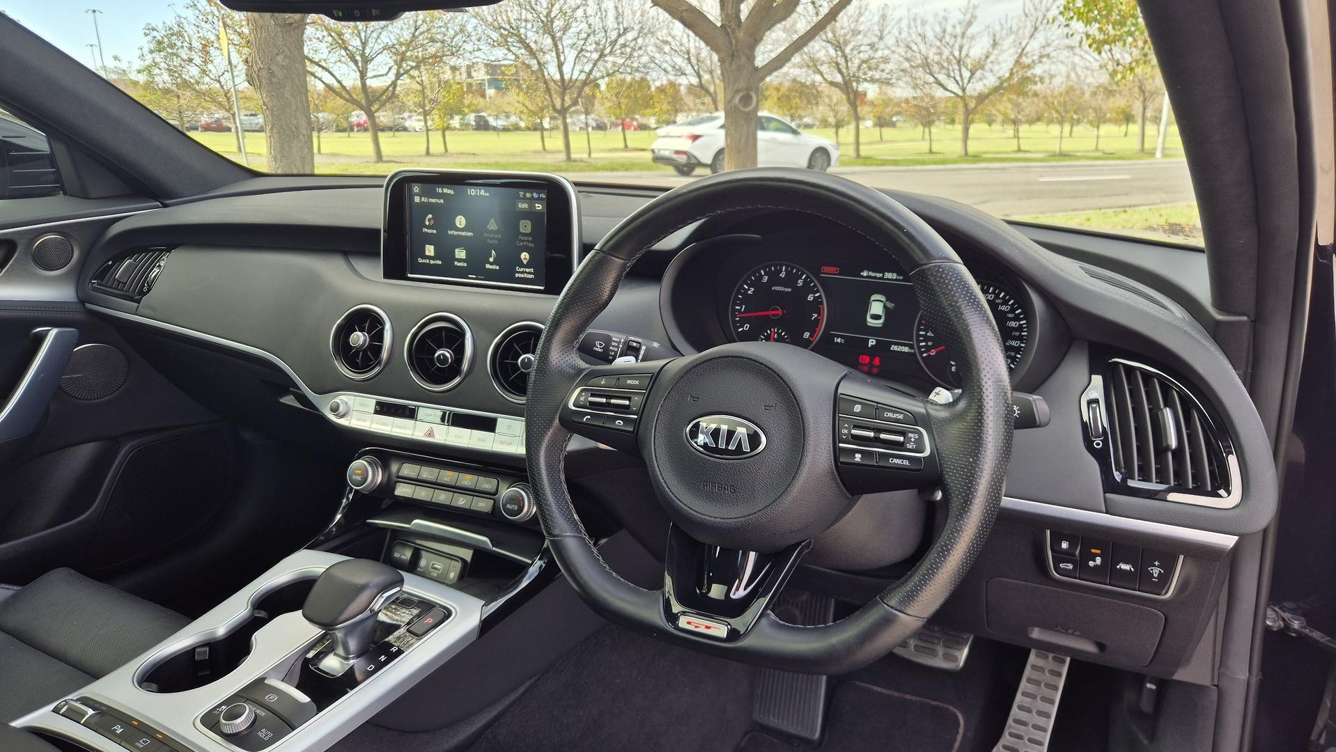 Kia Stinger image 2