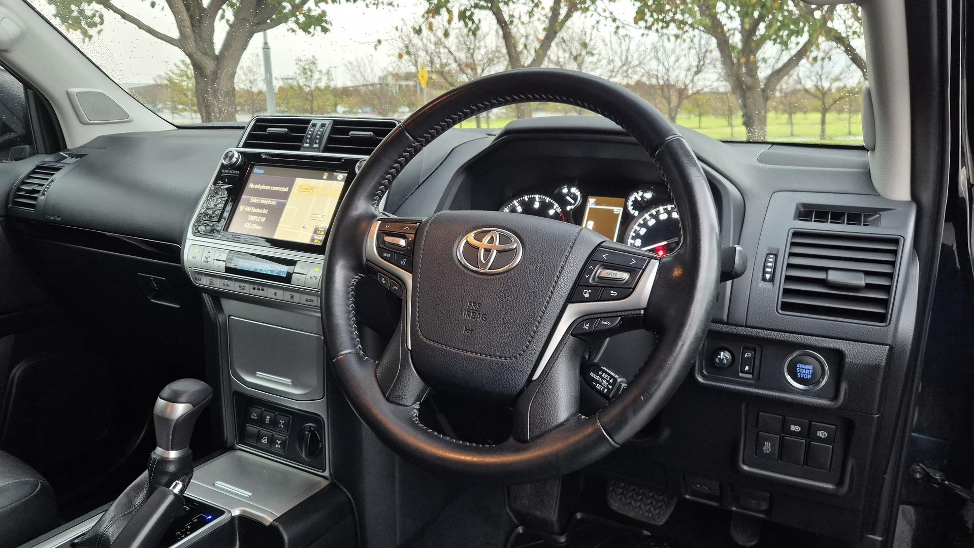 Toyota Landcruiser Prado image 2