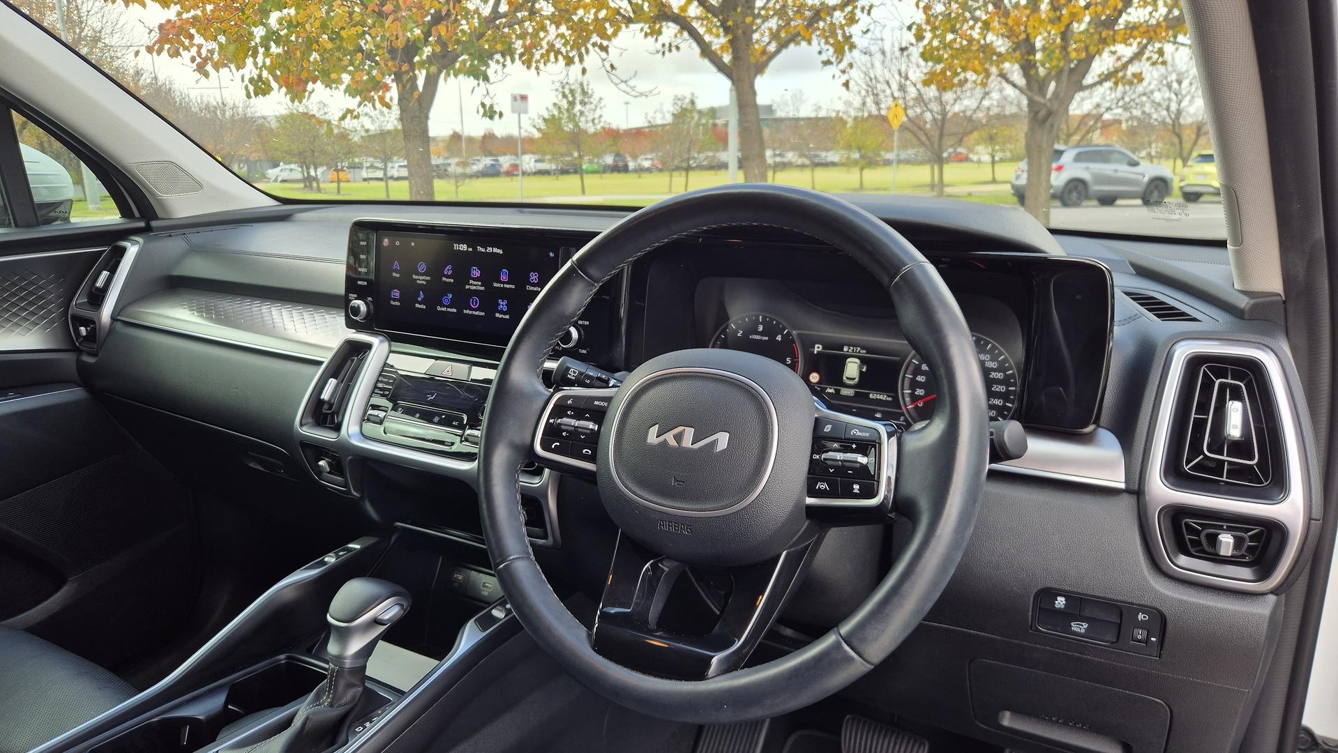 Kia Sorento image 2