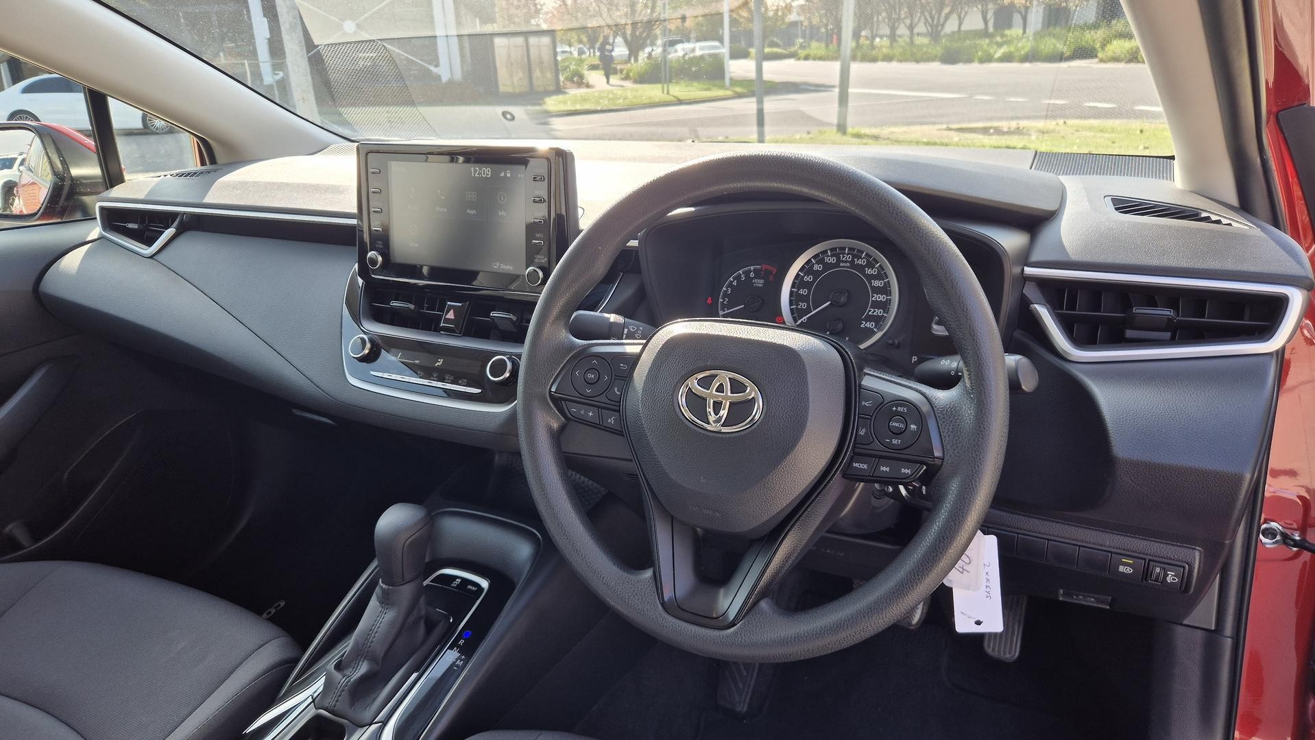 Toyota Corolla image 2