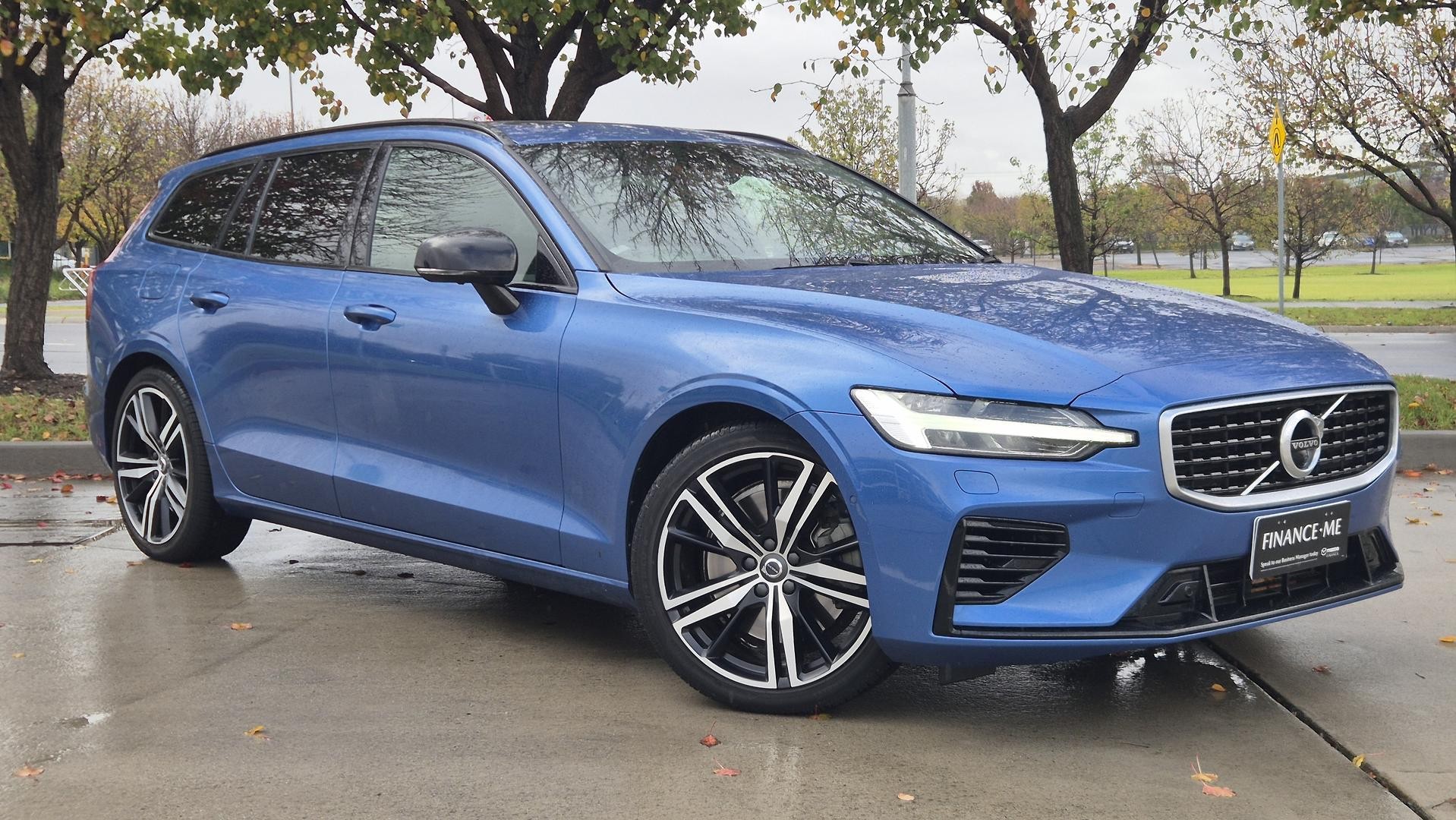 Volvo V60 image 1