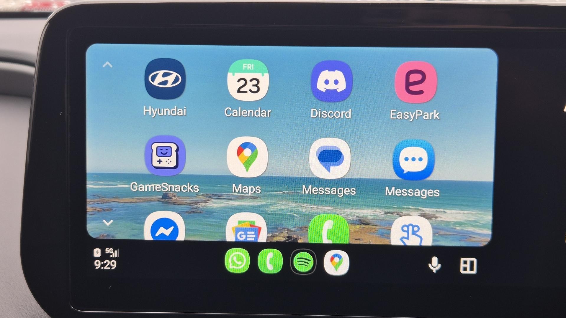 Hyundai Santa Fe image 4