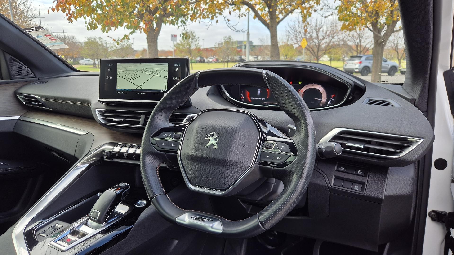 Peugeot 5008 image 2