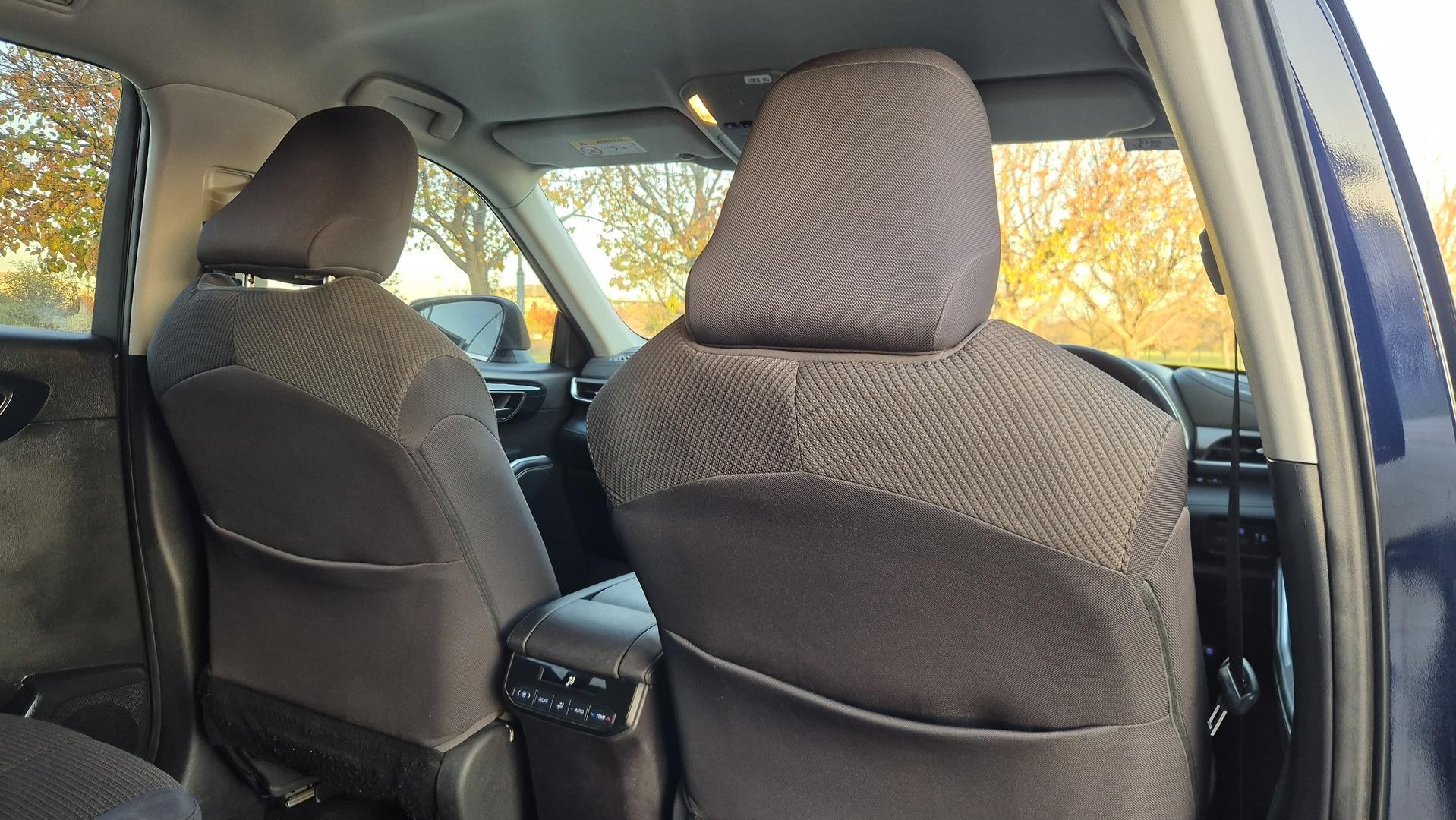 Toyota Kluger image 3