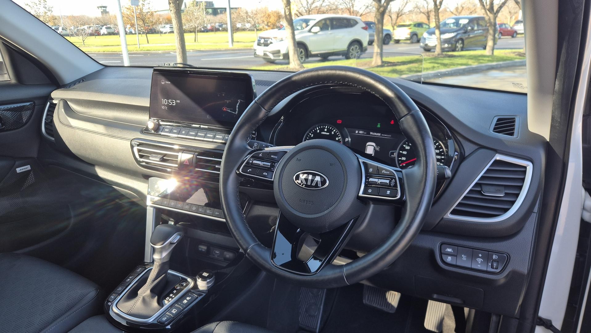Kia Seltos image 2