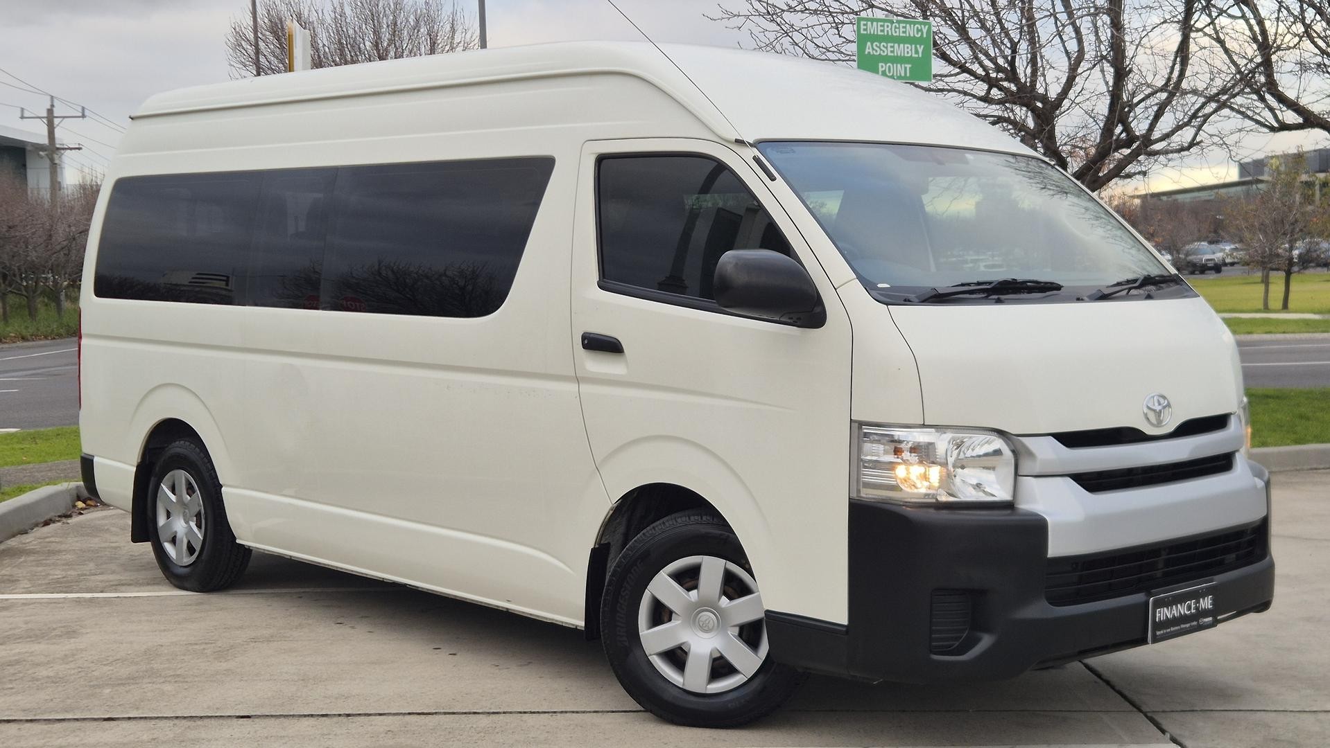 Toyota Hiace image 1