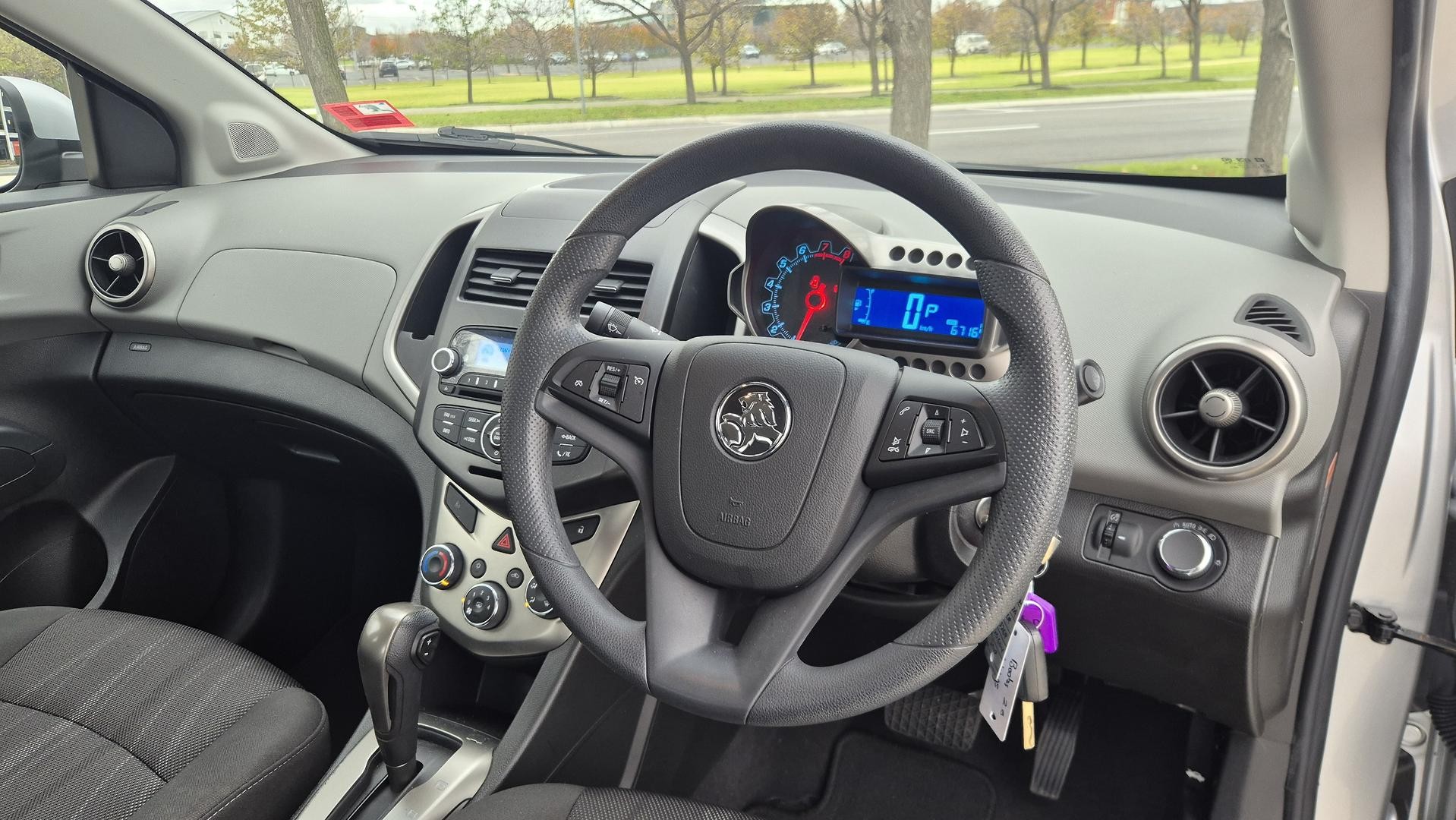 Holden Barina image 2