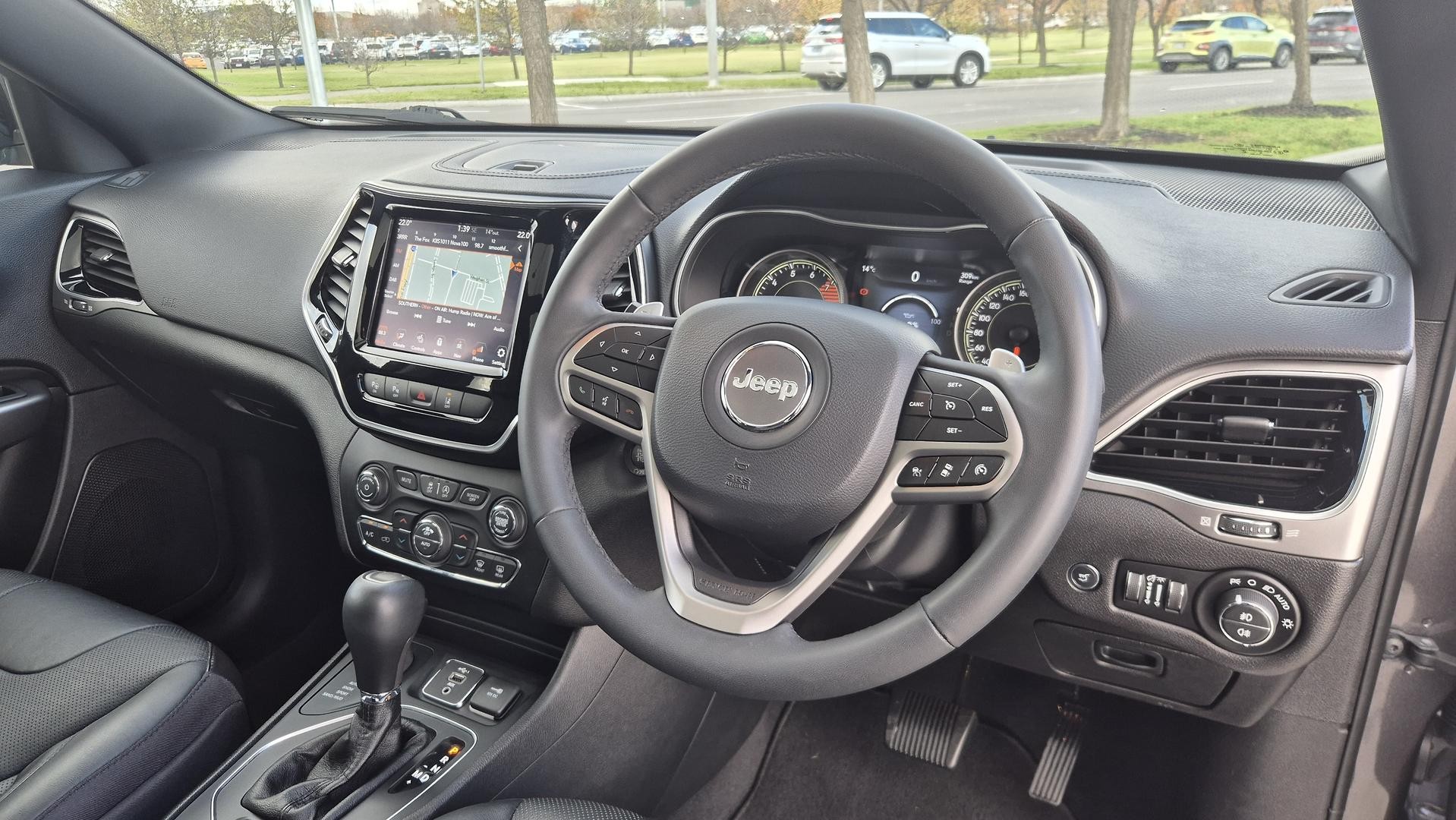 Jeep Cherokee image 2