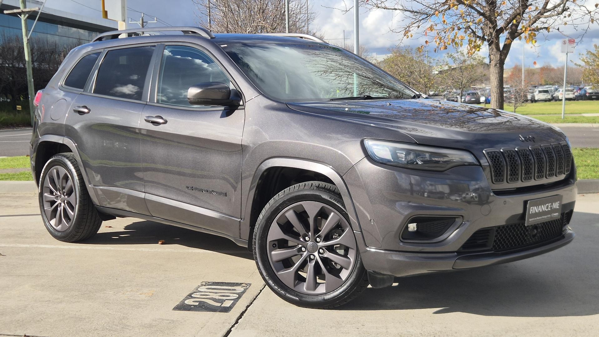 Jeep Cherokee image 1