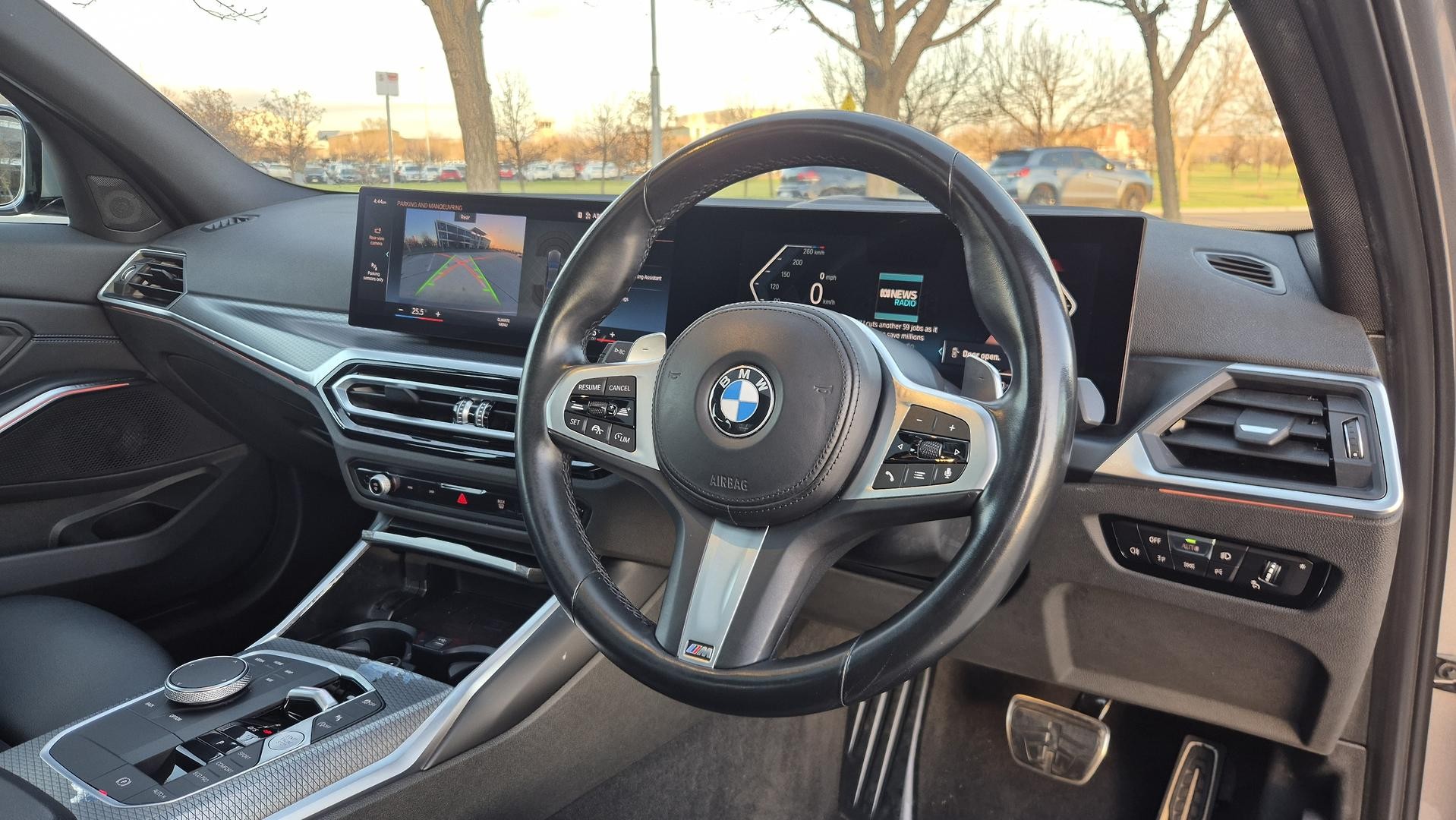 BMW 3 Series image 2