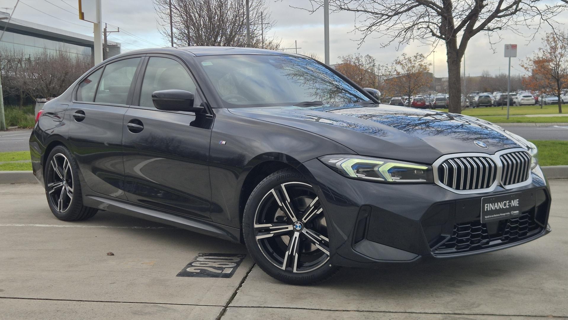 BMW 3 Series image 1
