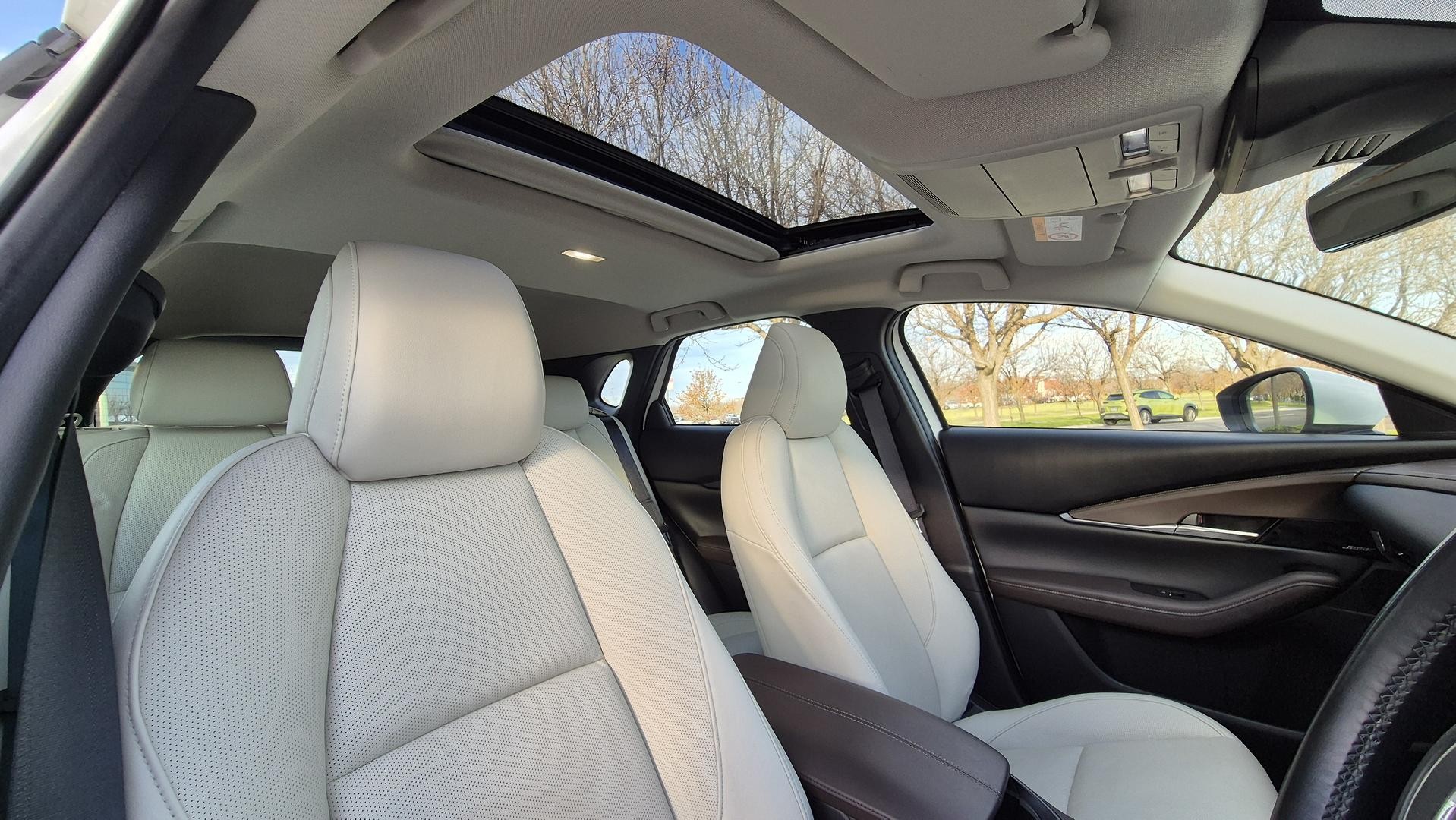 Mazda Cx-30 image 2