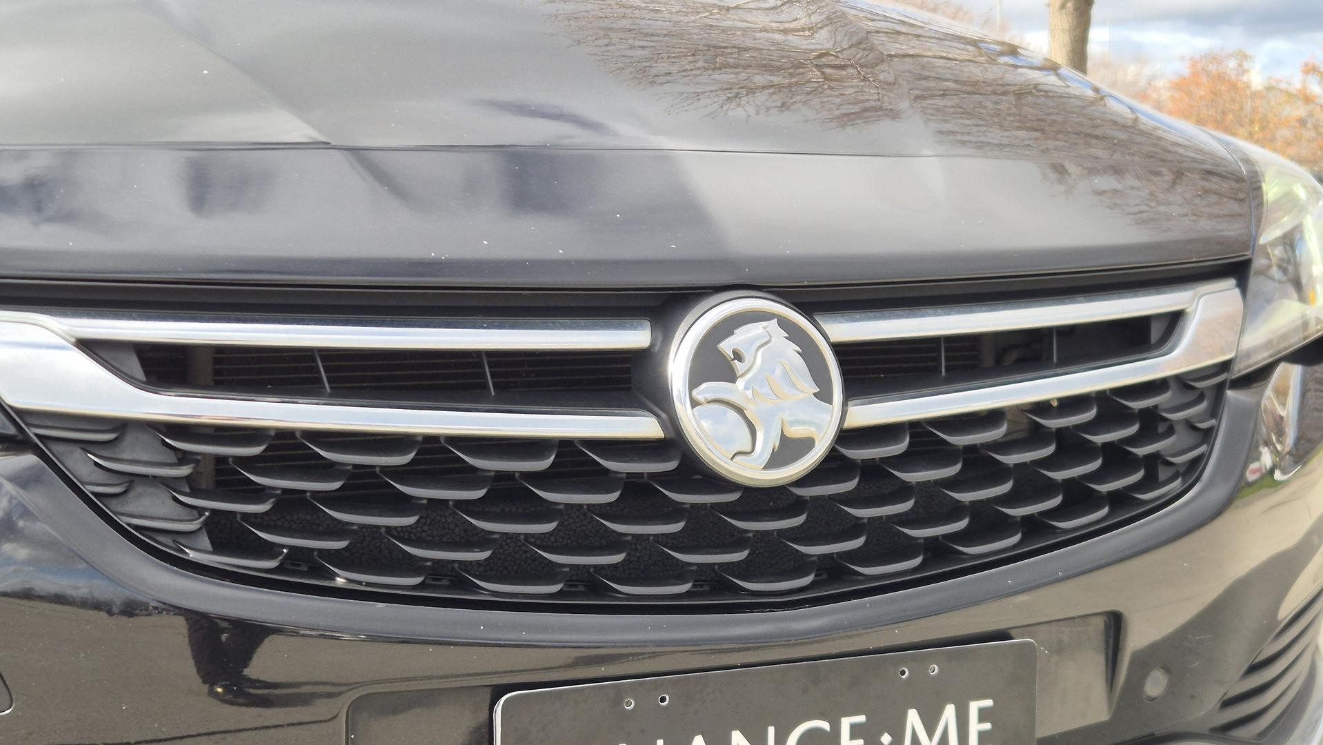 Holden Astra image 3