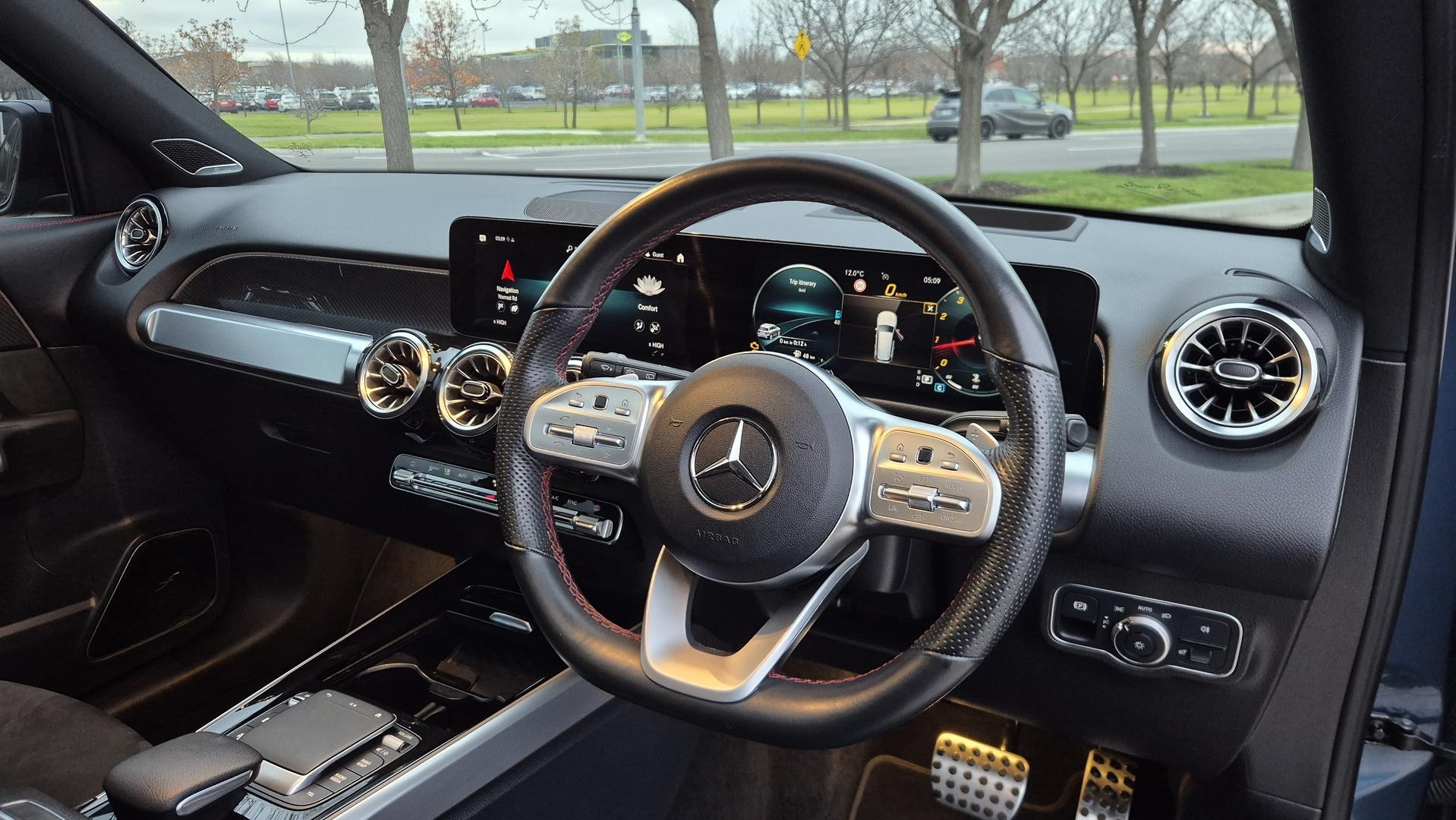Mercedes Benz Glb-class image 2