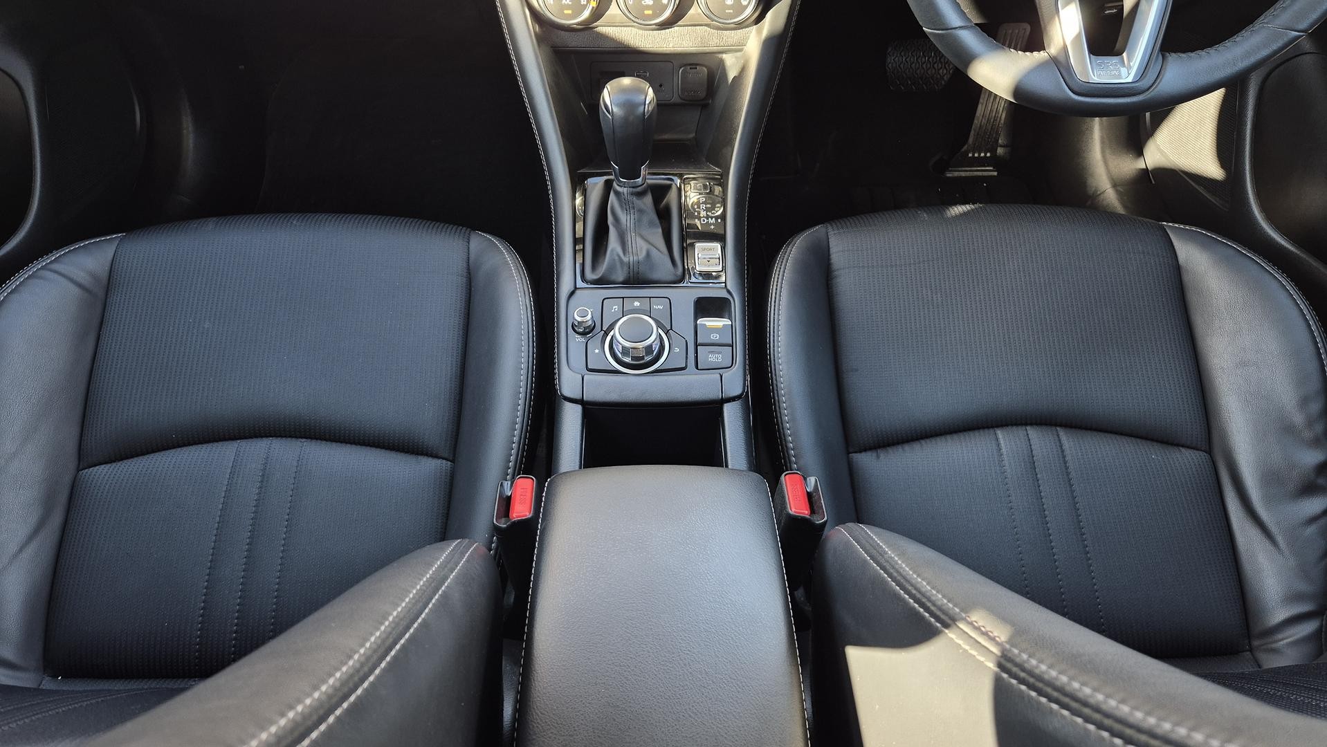 Mazda Cx-3 image 4