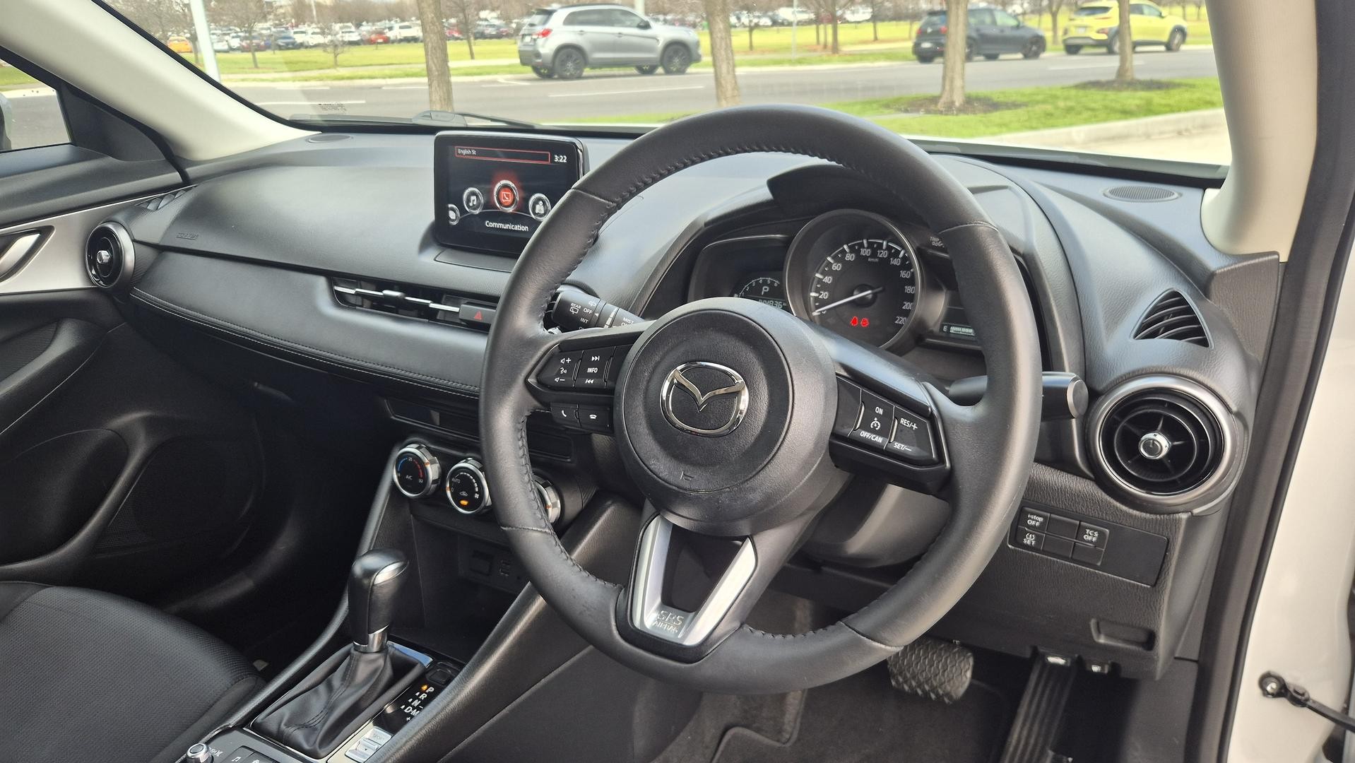 Mazda Cx-3 image 2