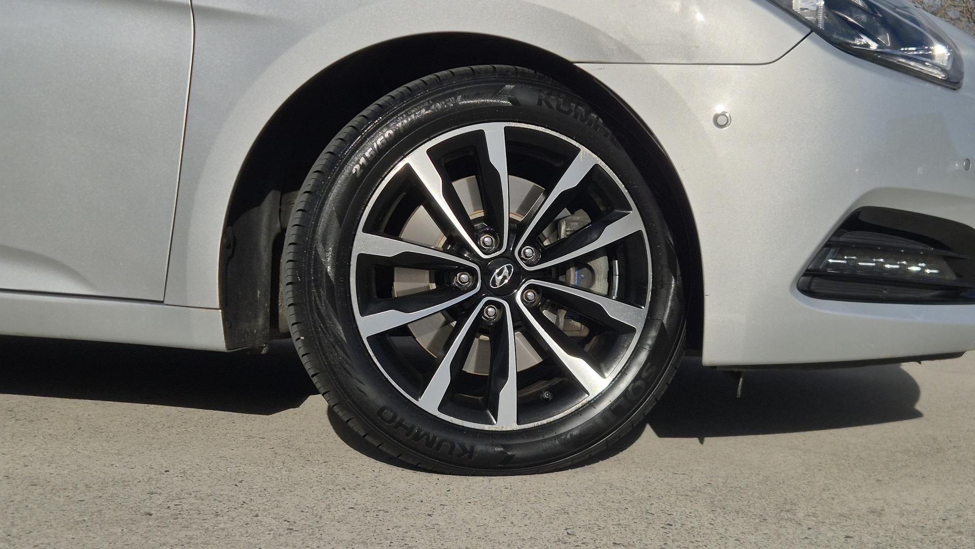 Hyundai I40 image 3