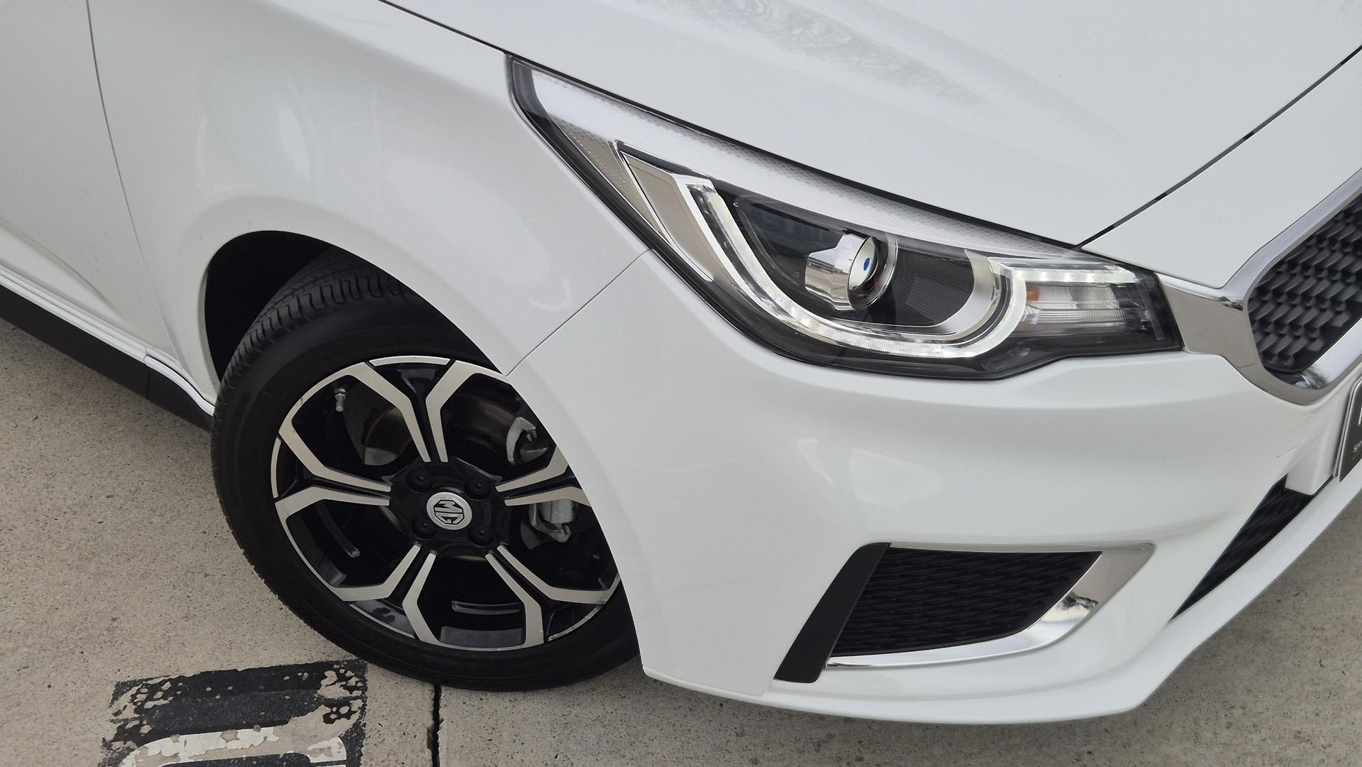 MG Mg3 image 3