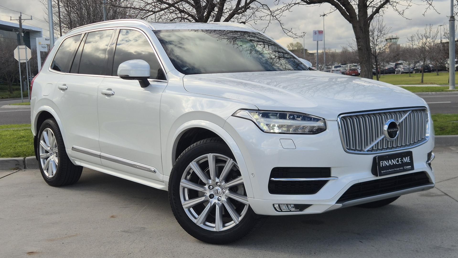 Volvo Xc90 image 1