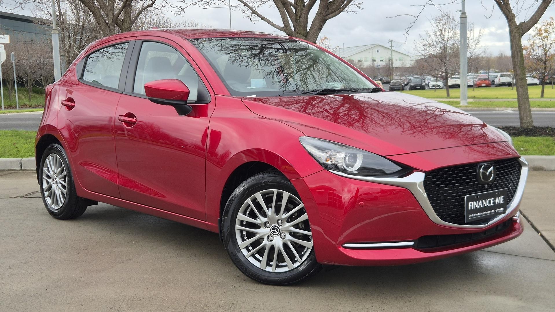 Mazda 2 image 1