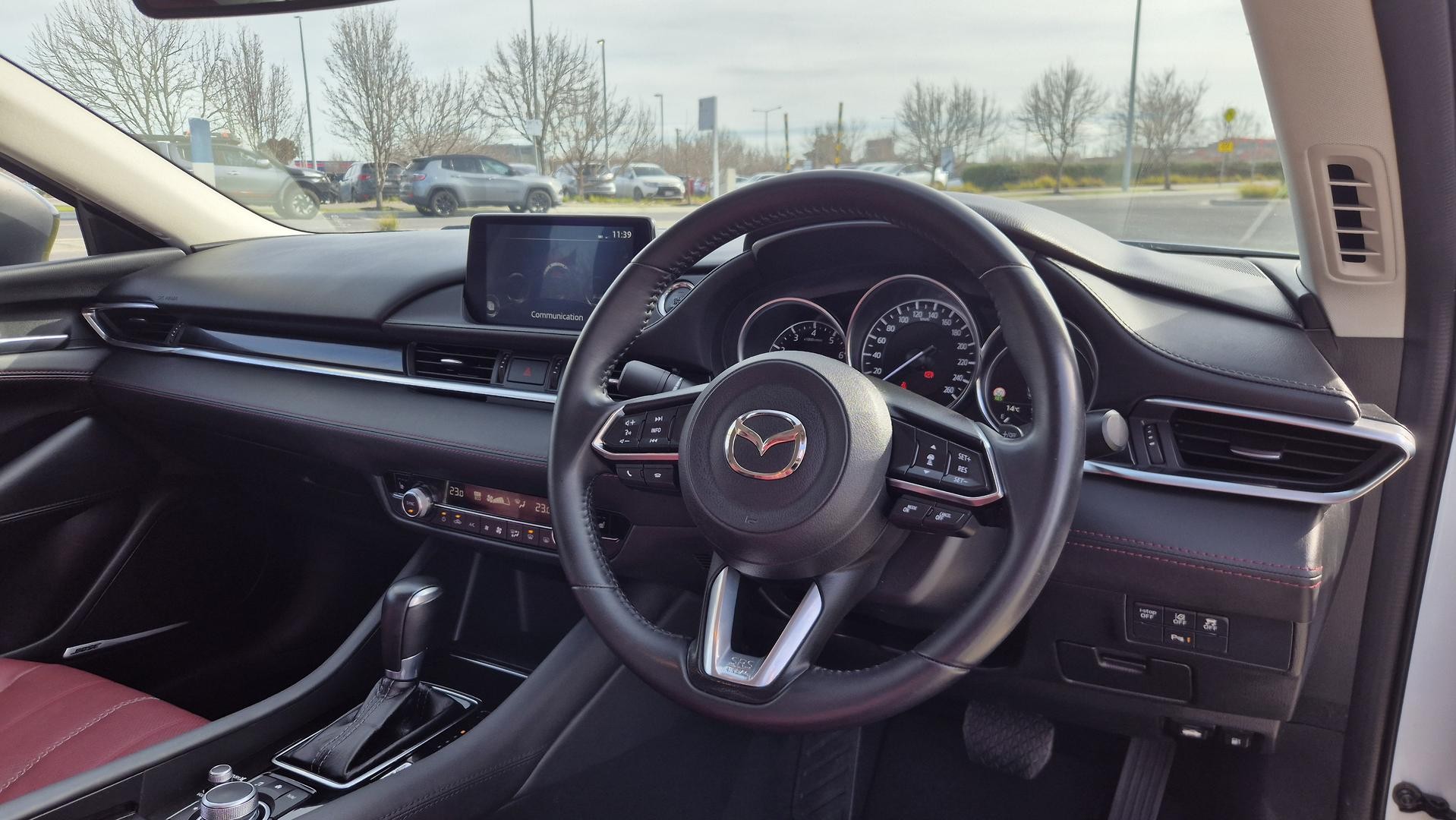 Mazda 6 image 2
