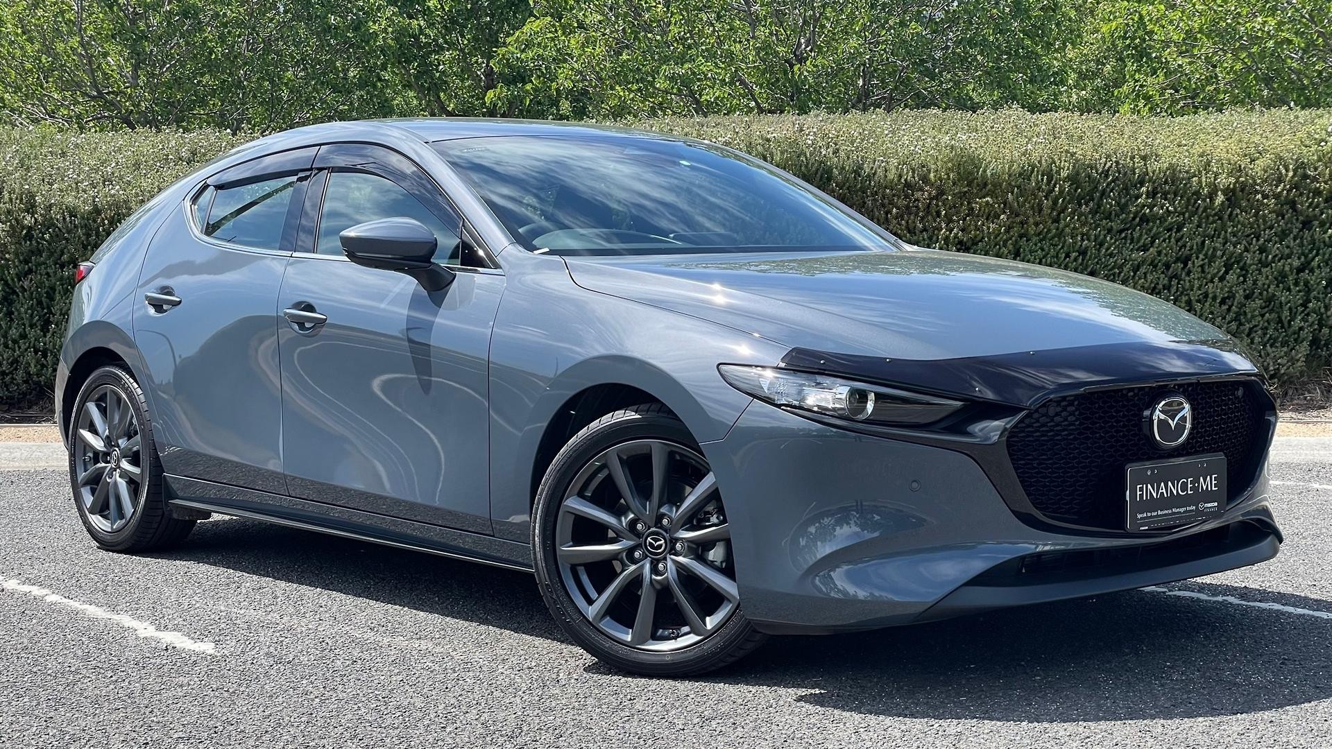 Mazda 3 image 1