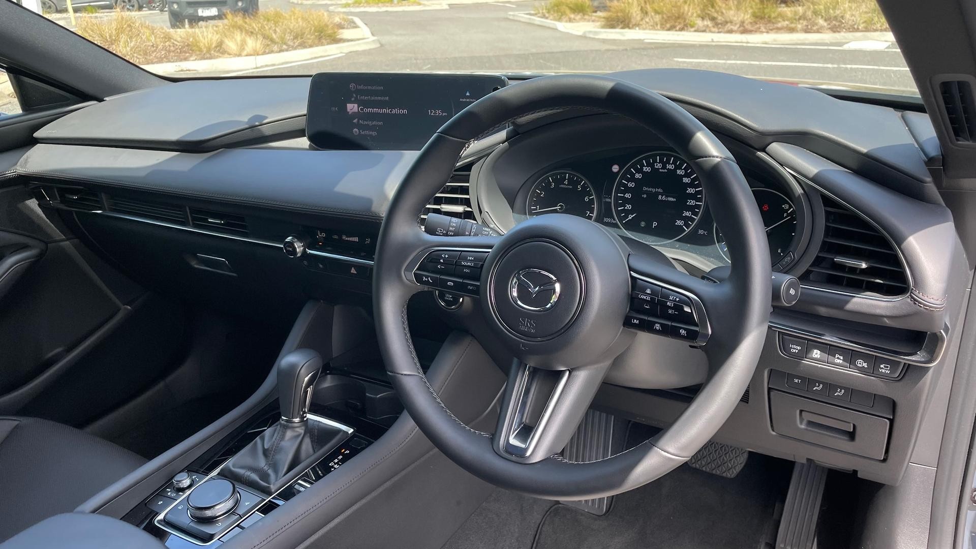 Mazda 3 image 3