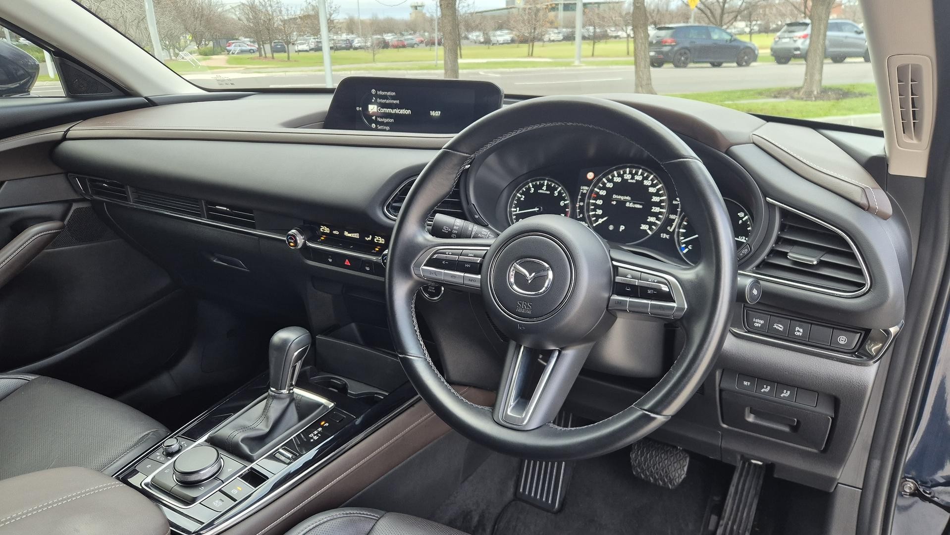 Mazda Cx-30 image 2