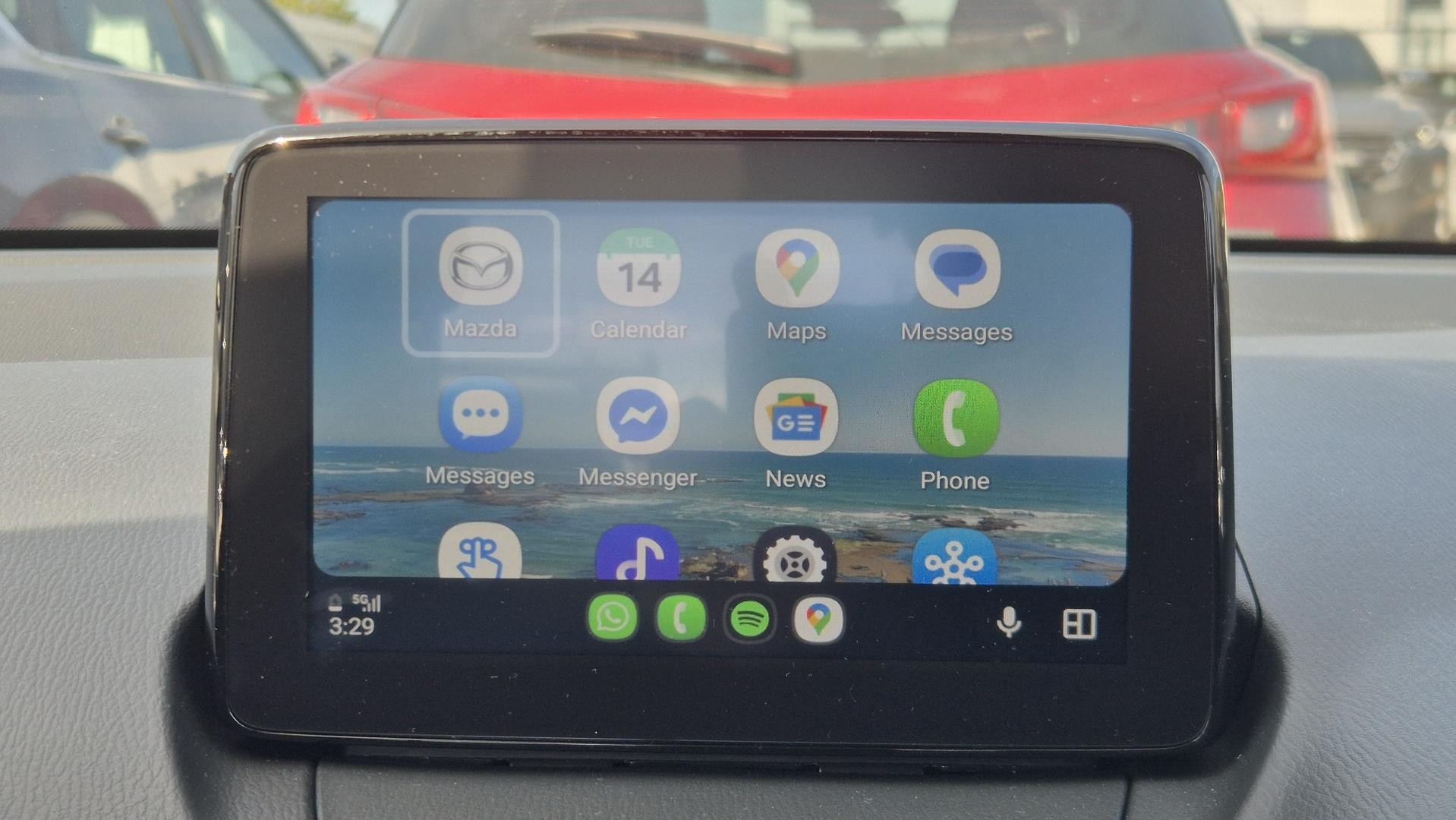 Mazda 2 image 3