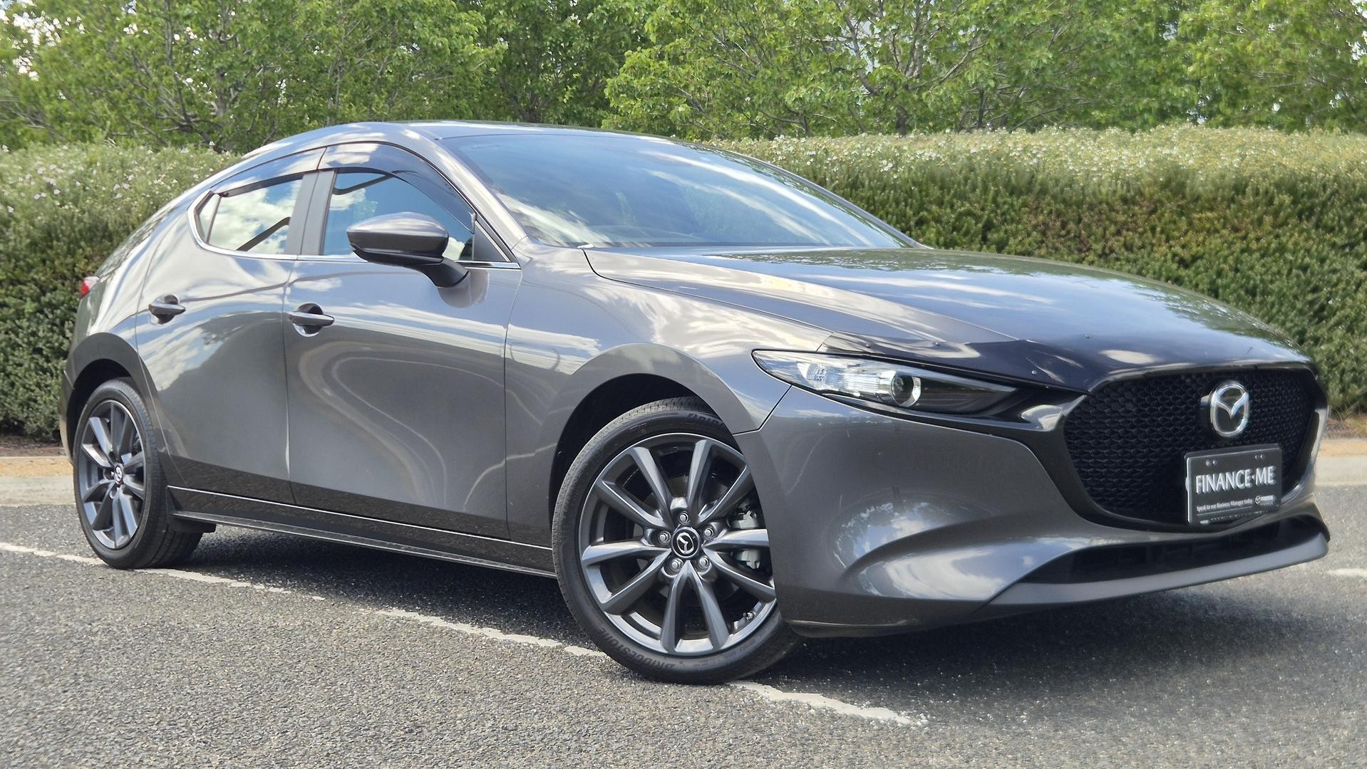 Mazda 3 image 1