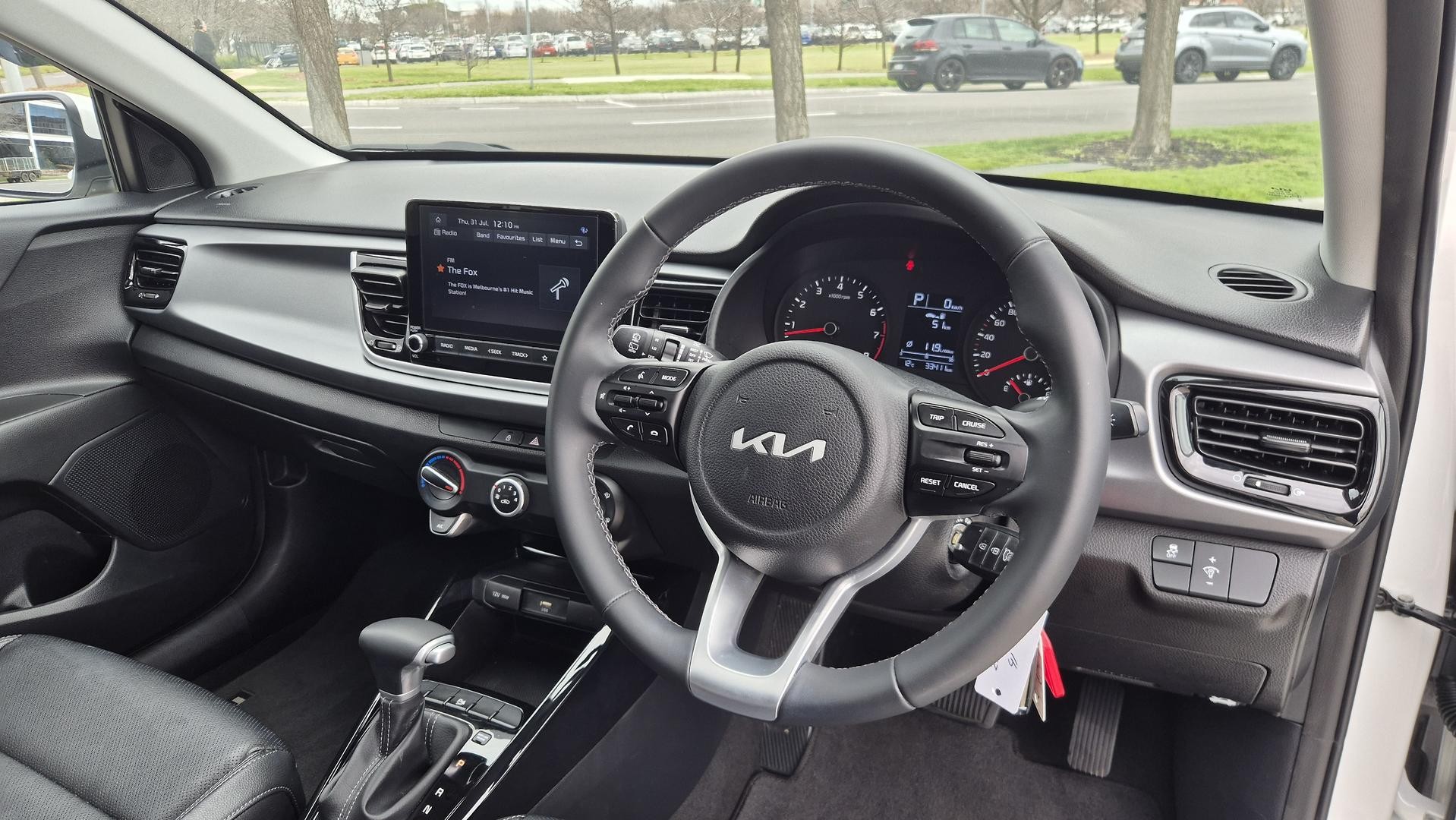 Kia Rio image 2