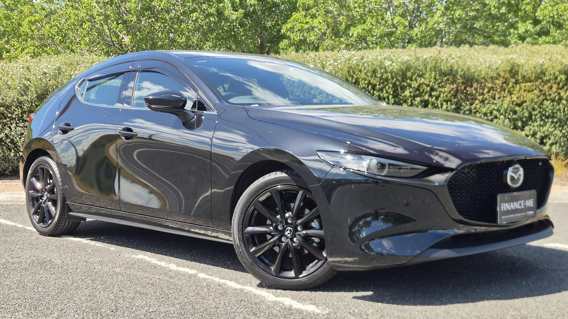 Mazda 3 image 1