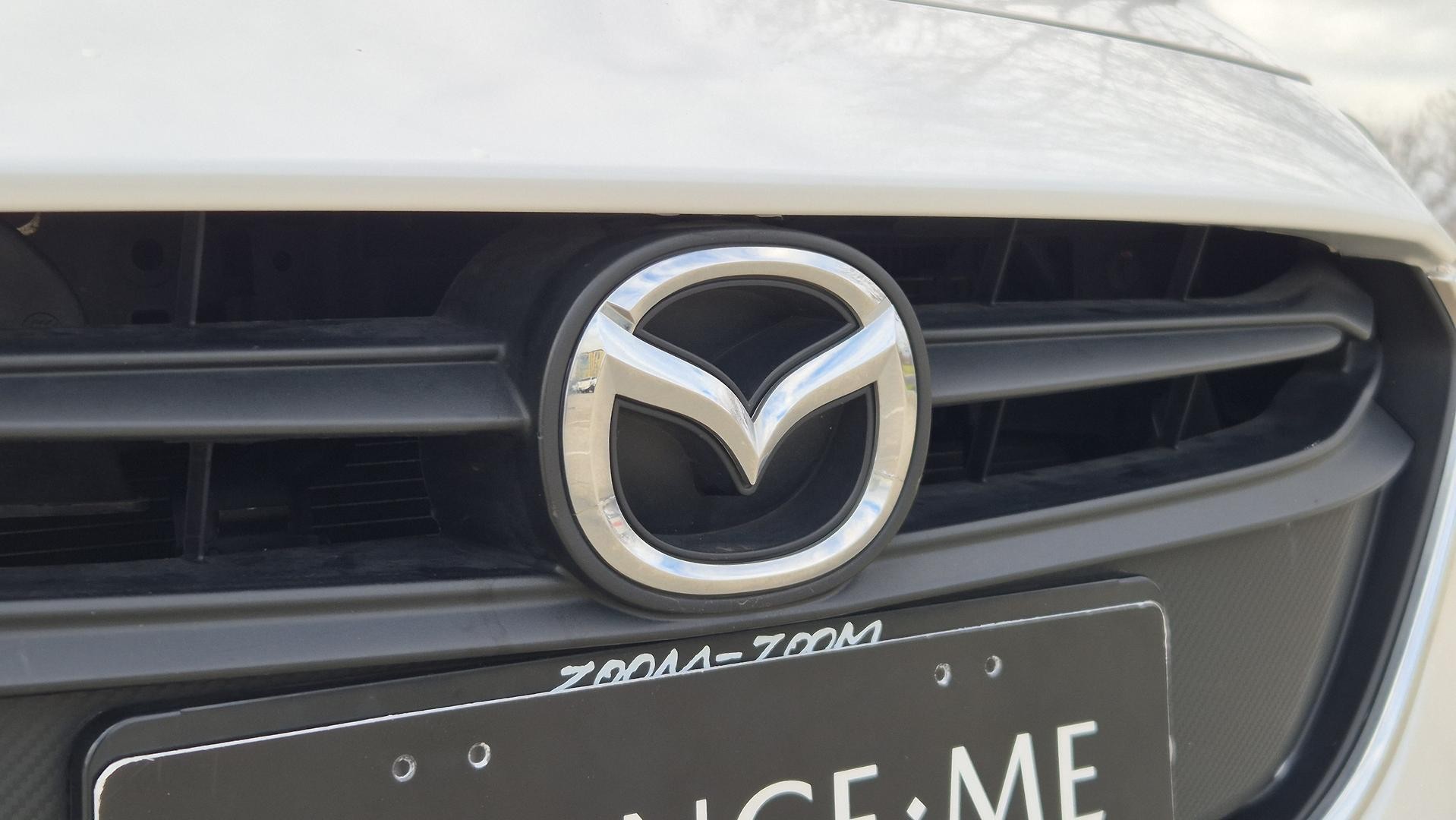 Mazda 2 image 4