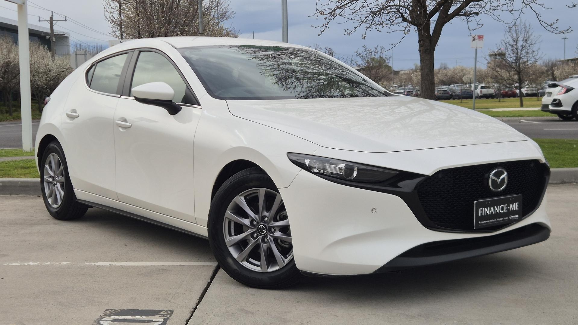 Mazda 3 image 1