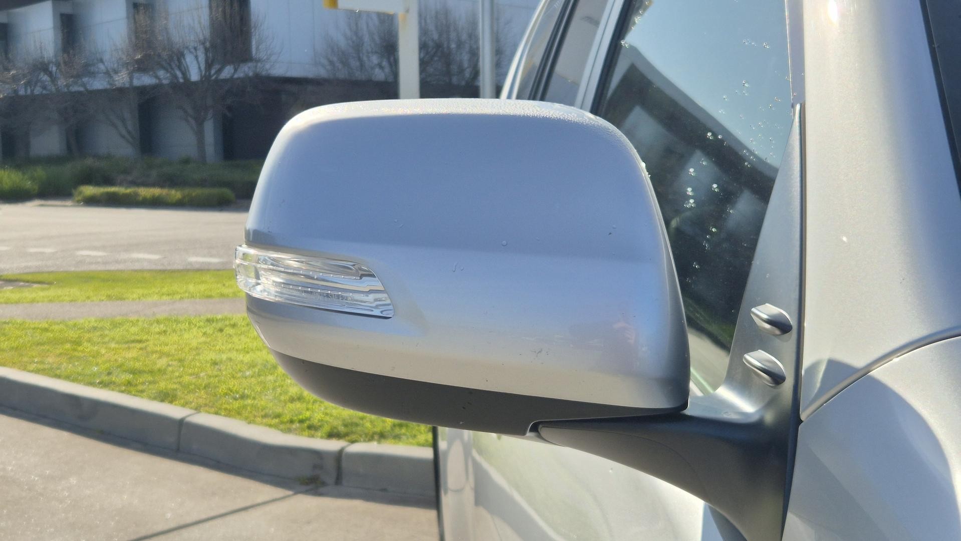 Toyota Landcruiser Prado image 4