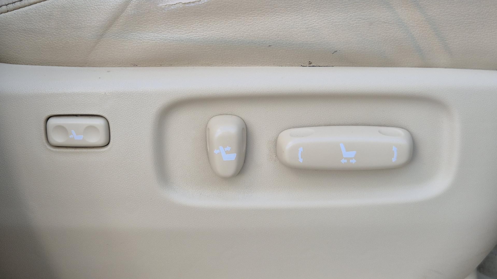 Toyota Landcruiser image 4