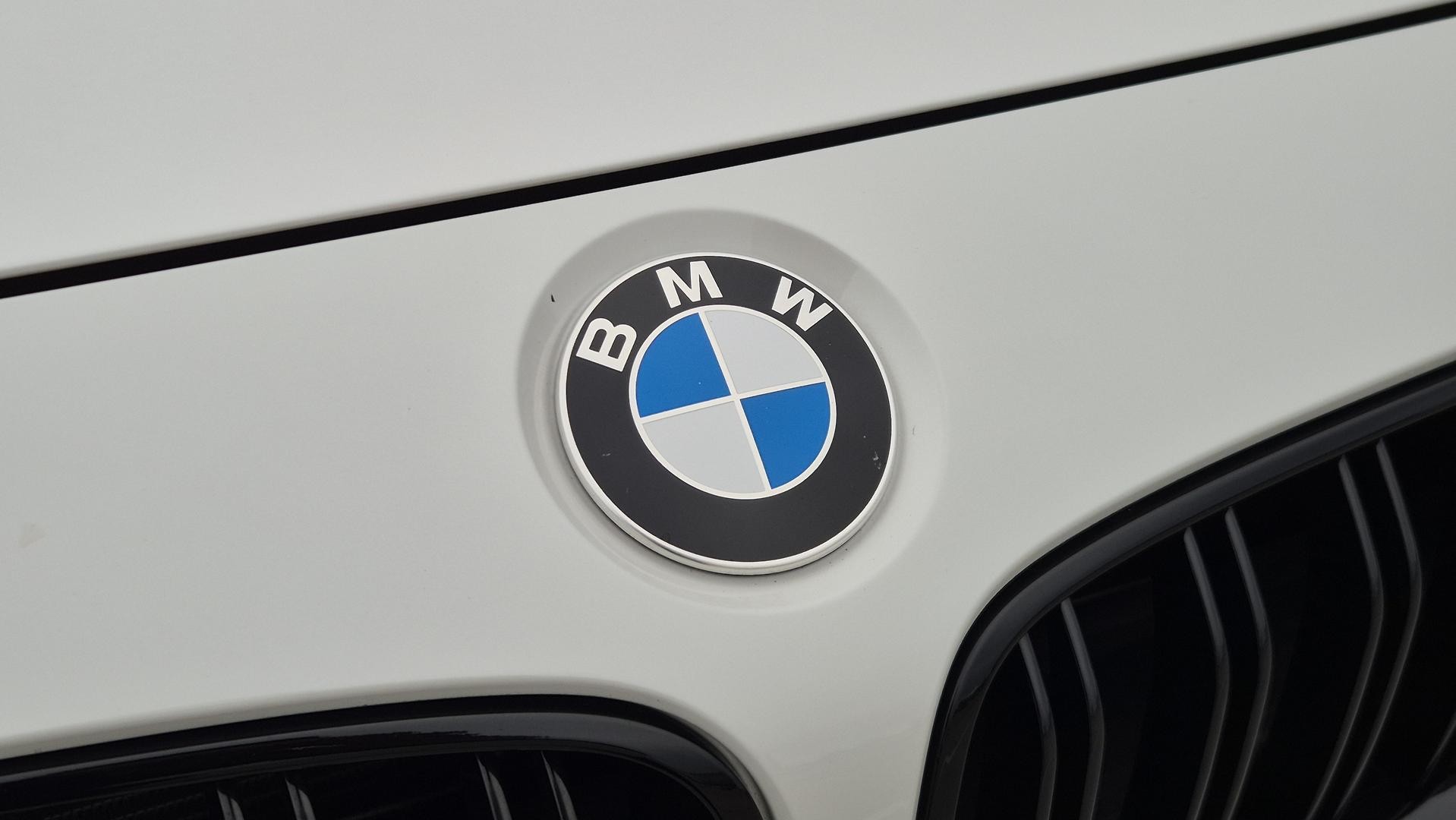 BMW M4 image 4